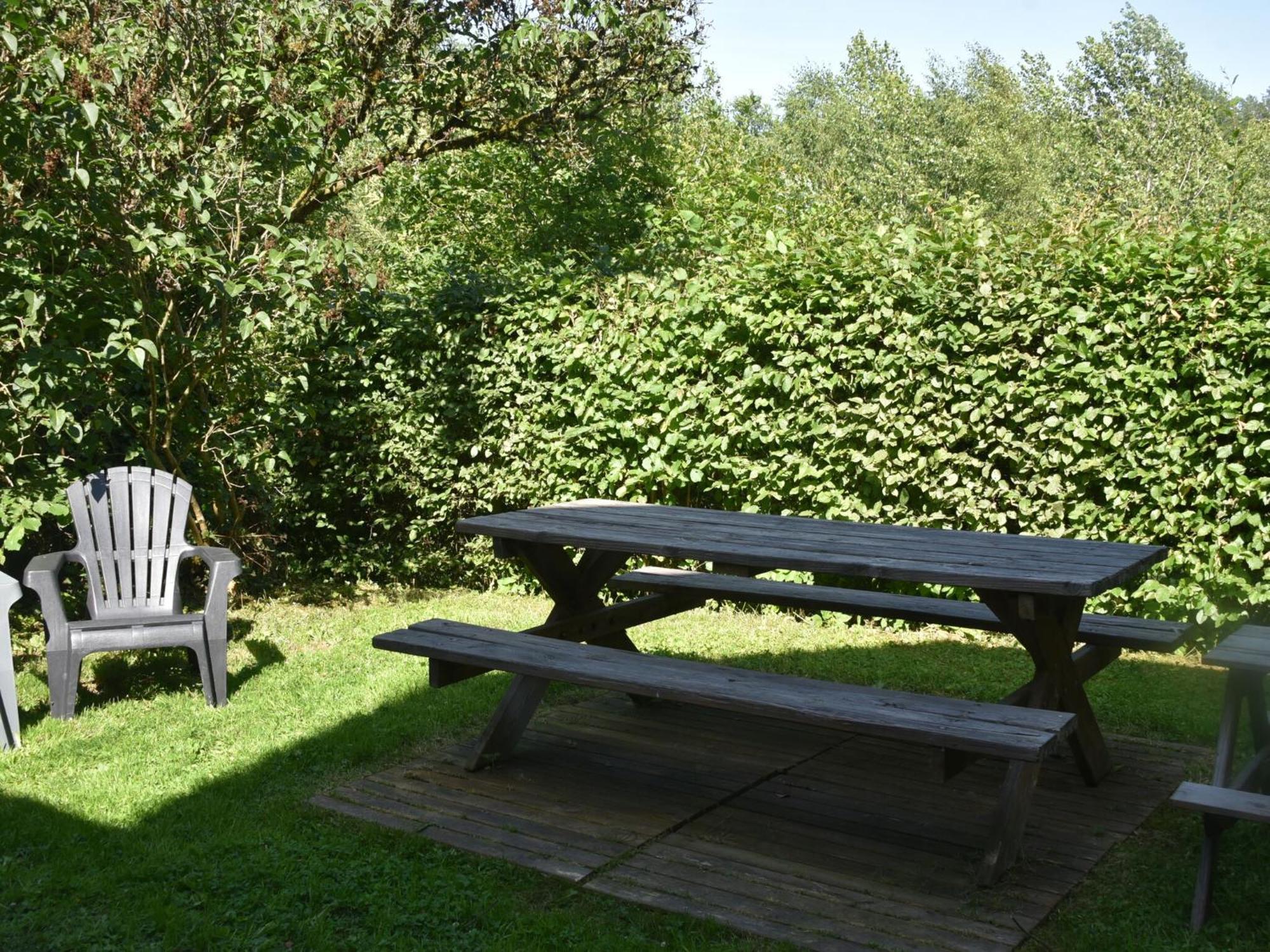 Nice G Te With Private Garden In Br Ly De Pesche Couvin Exterior photo