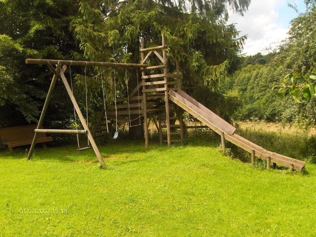 Nice G Te With Private Garden In Br Ly De Pesche Couvin Exterior photo