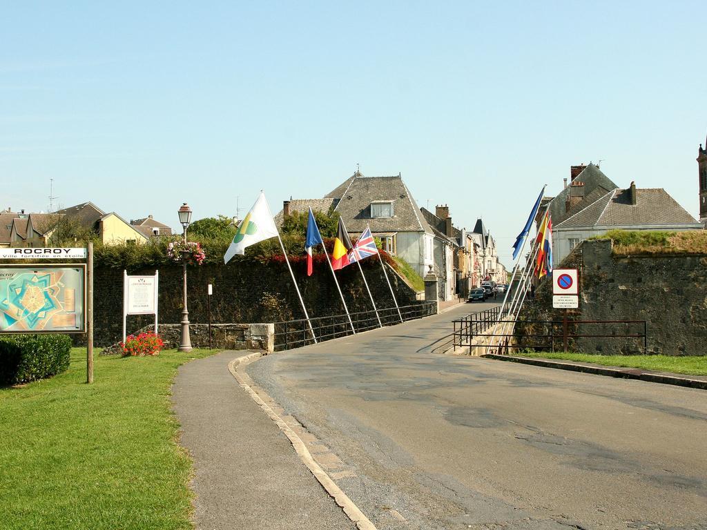 Nice G Te With Private Garden In Br Ly De Pesche Couvin Exterior photo